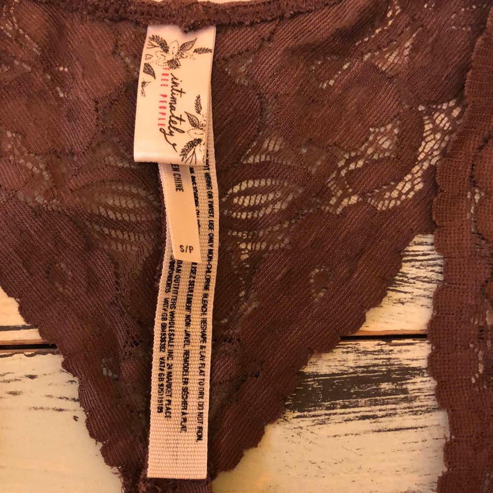 Free People Racer Back Galloon - Picture 2 of 4